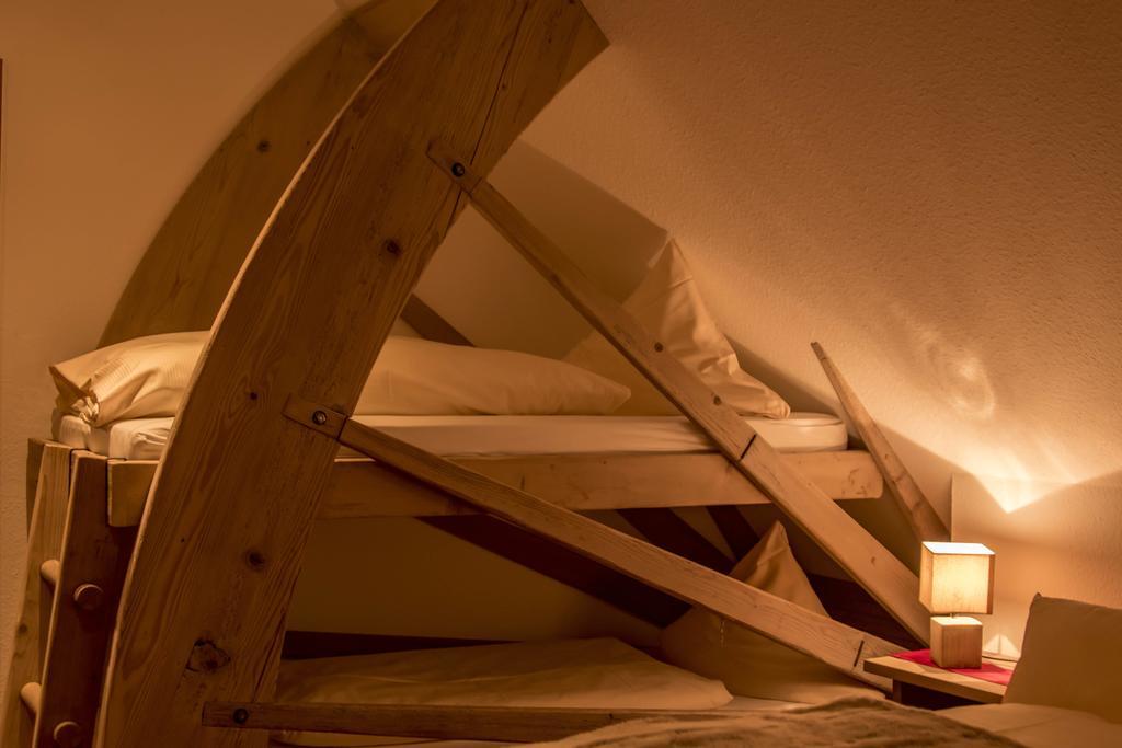 Hotel & Restaurant Gruener Baum - Die Gruene Oase Am Feldberg エクステリア 写真